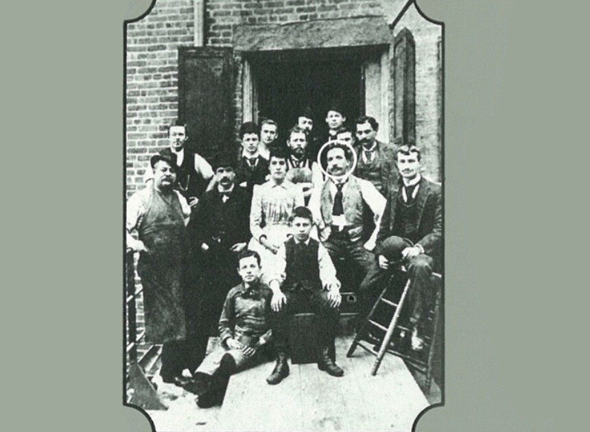 Joseph Bulova jako mladík v roce 1877, dva roky po založení vlastního podniku.