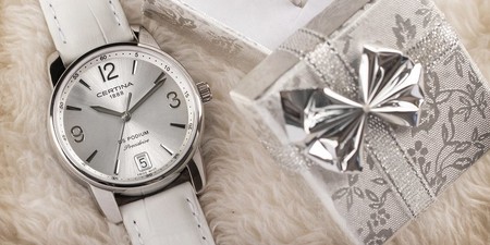 TOP 6: Ceasuri de damă, albe pure și elegante